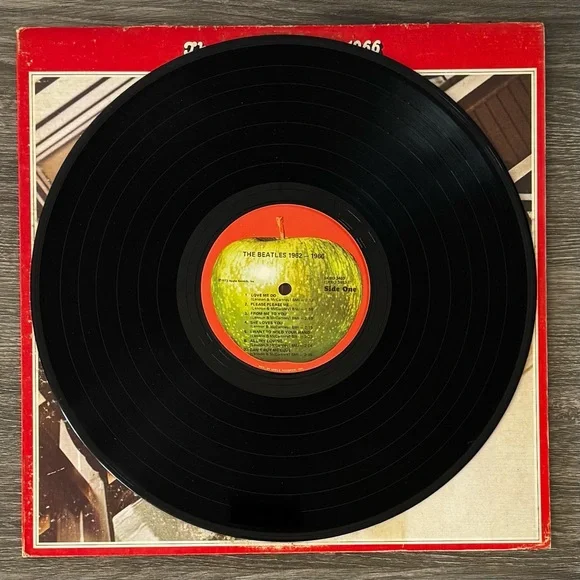 Vintage The Beatles 1962-1966 Vinyl Records - Picture 5 of 8